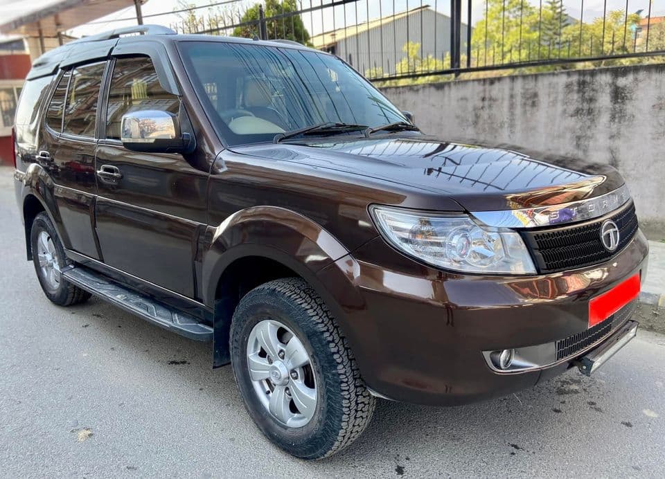 2015 Tata Safari Storme