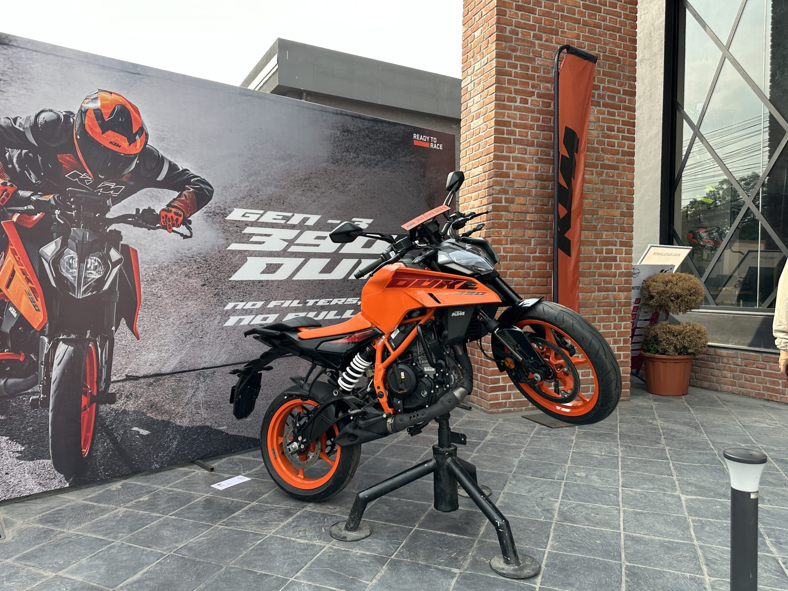 KTM 390 Duke 2024 Launched in Nepal at Rs. 8.99 Lakhs