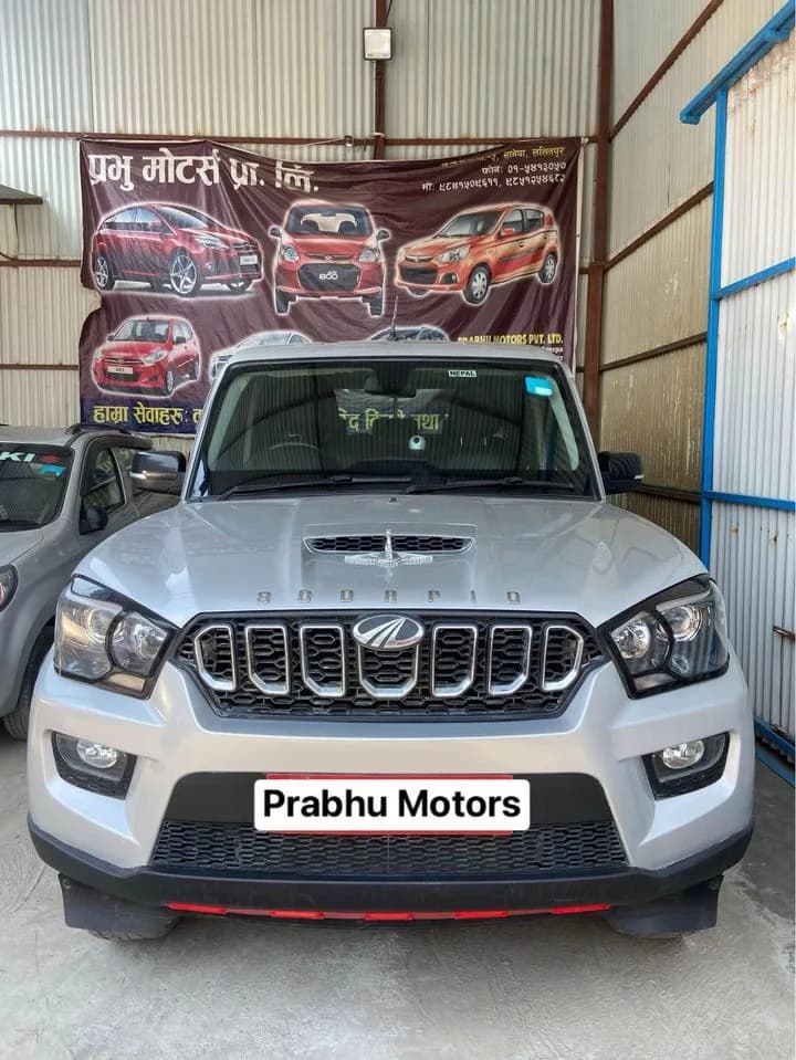 Mahindra Scorpio S10