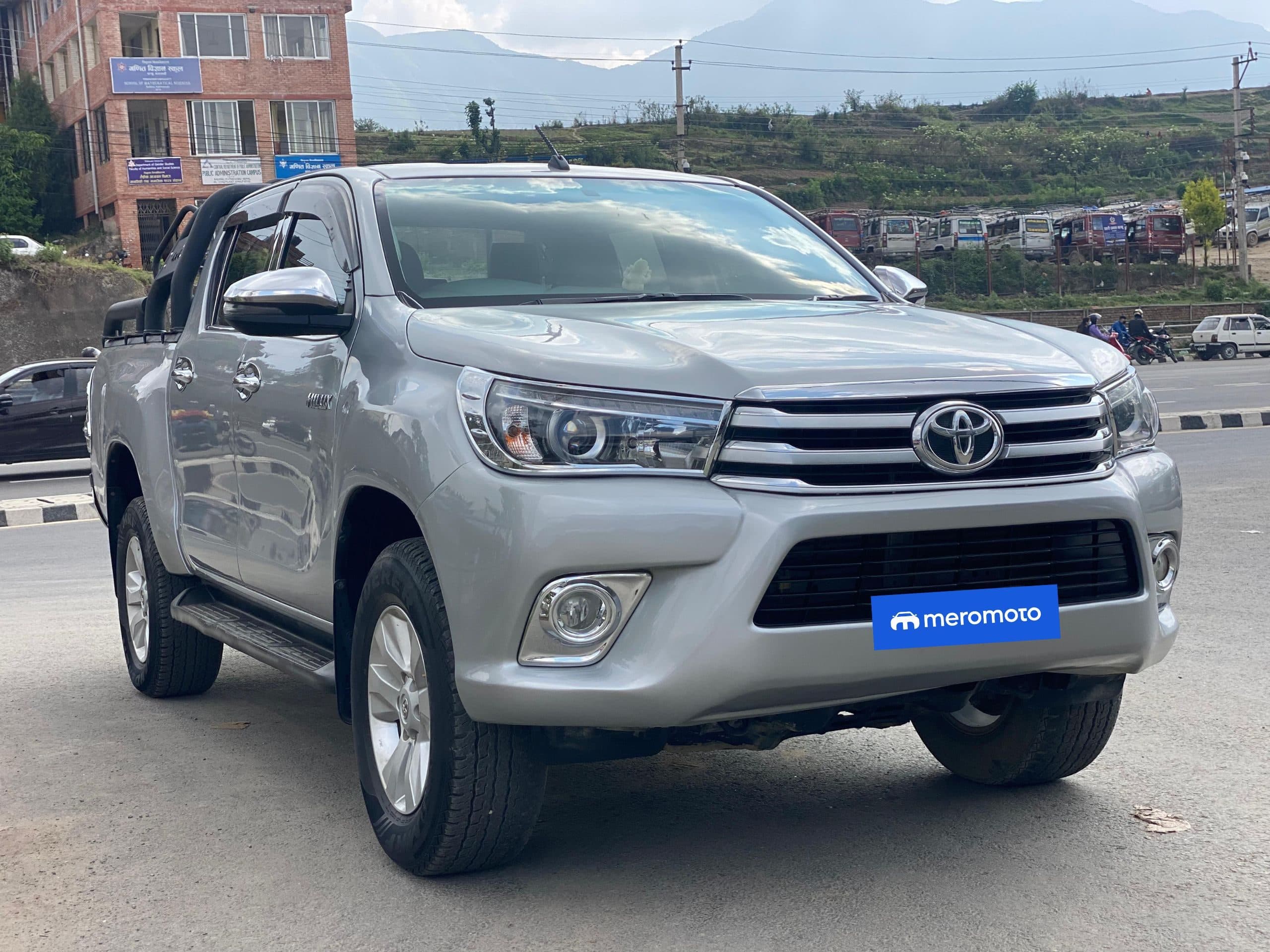 2018 Toyota Hilux 215 (Sold)