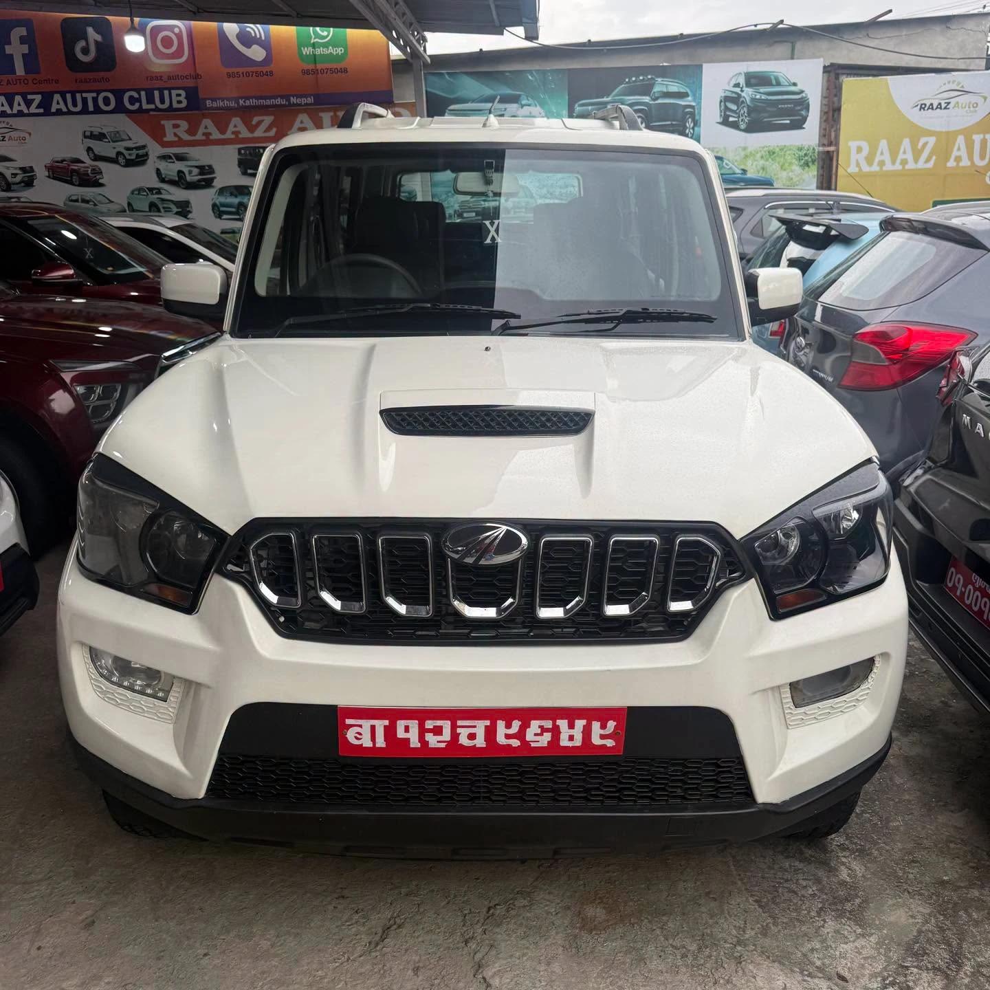 Mahindra Scorpio S6 2015
