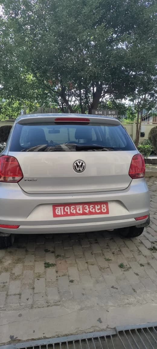 VW Polo-3