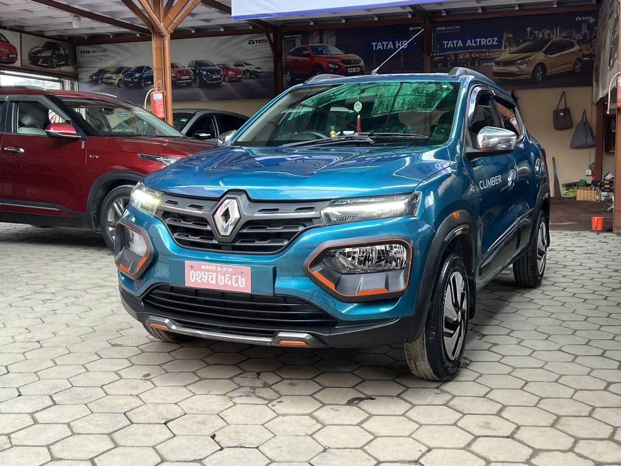 Kwid climber 2021 model fresh condition-2