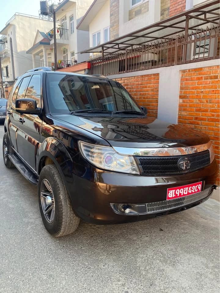 2014 Tata Safari Storme LX