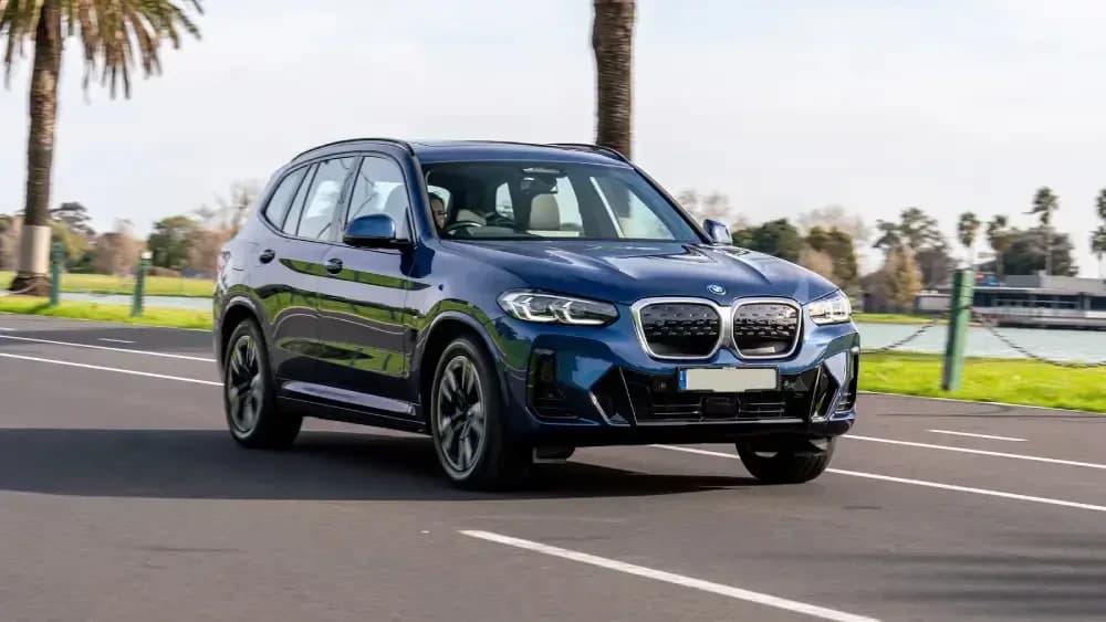BMW IX3