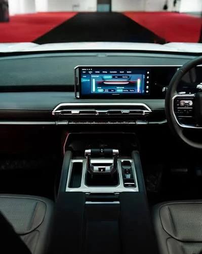 MG U9 EV Luxury-3