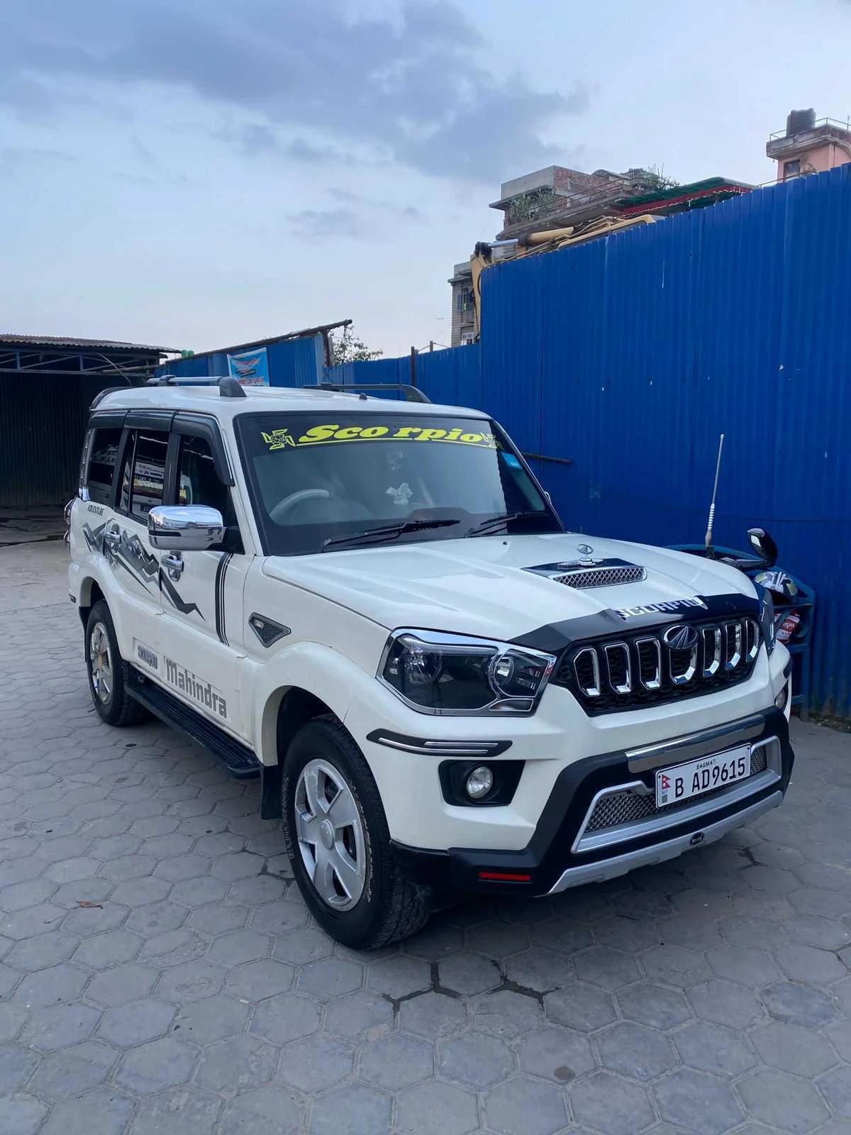Mahindra Scorpio S5 2018-1