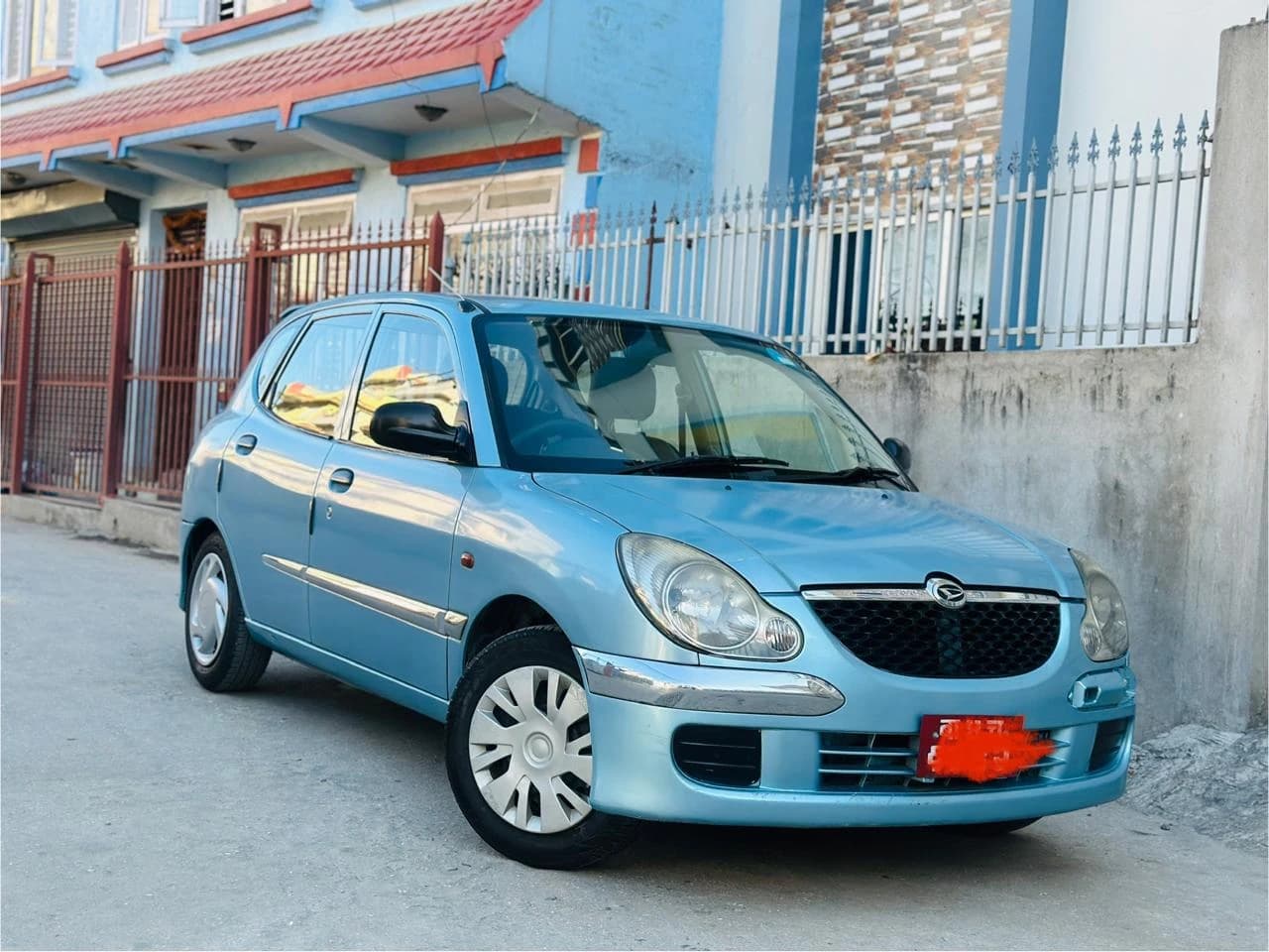 2003 Daihatsu Sirion