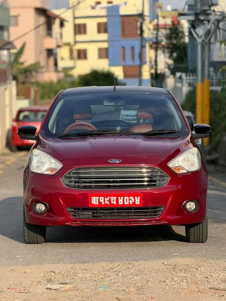 Ford Figo Titanium 2018