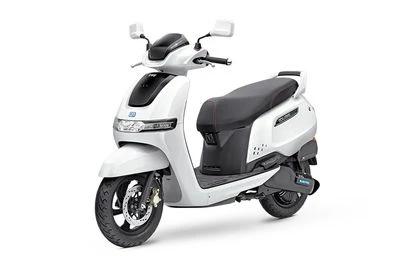 TVS iQube 3.0 Pearl White