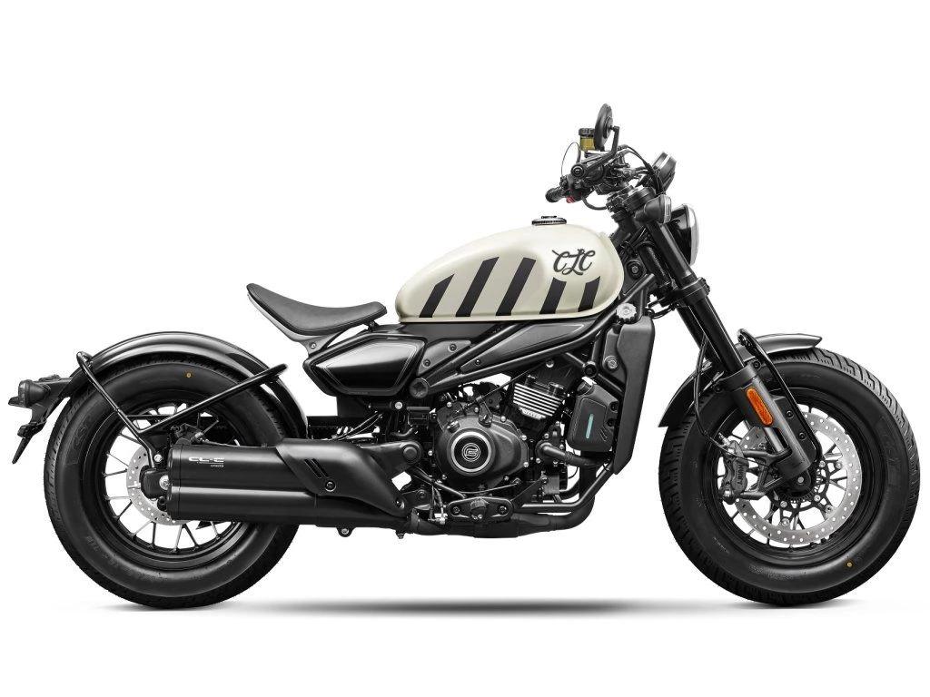 CFMOTO 450 CL-C Bobber Ivory White-3