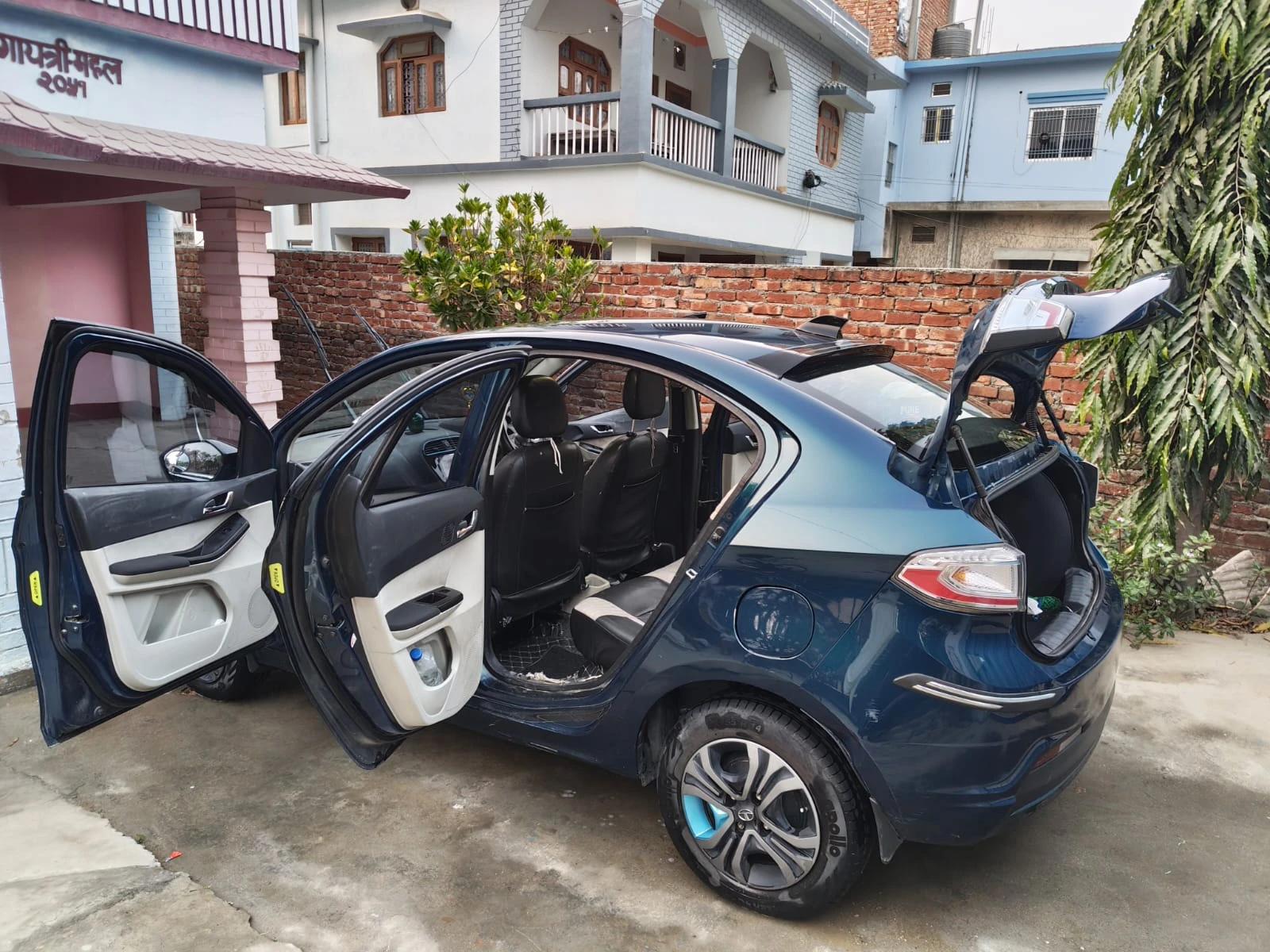 2024 Tata Tigor EV XZ+ (Top Variant)-3