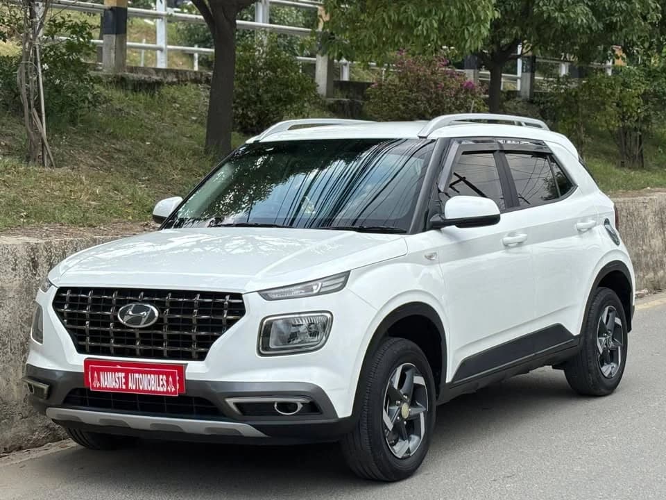 2021 Hyundai Venue (S)