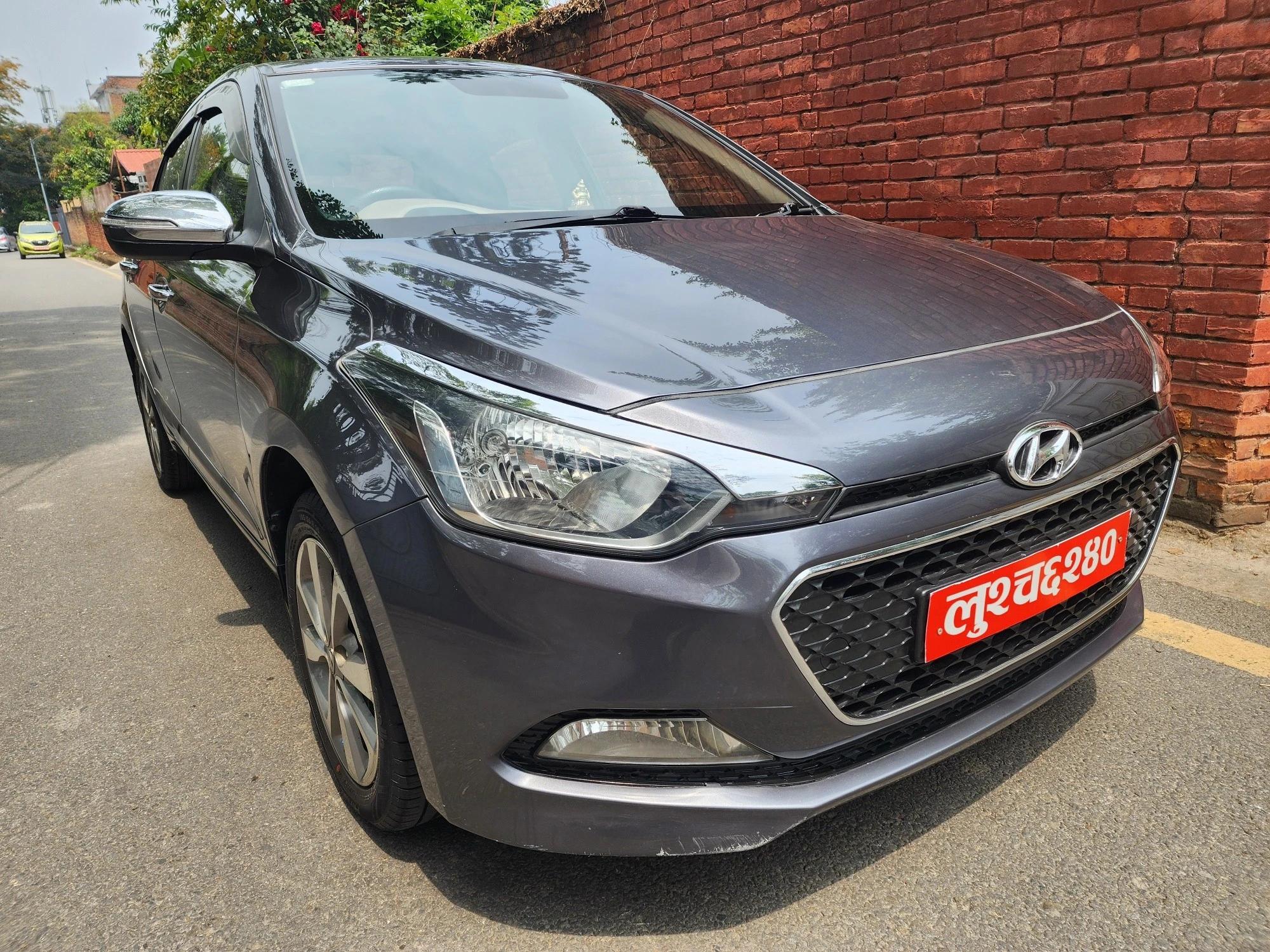 Hyundai i20 Asta 2015-1