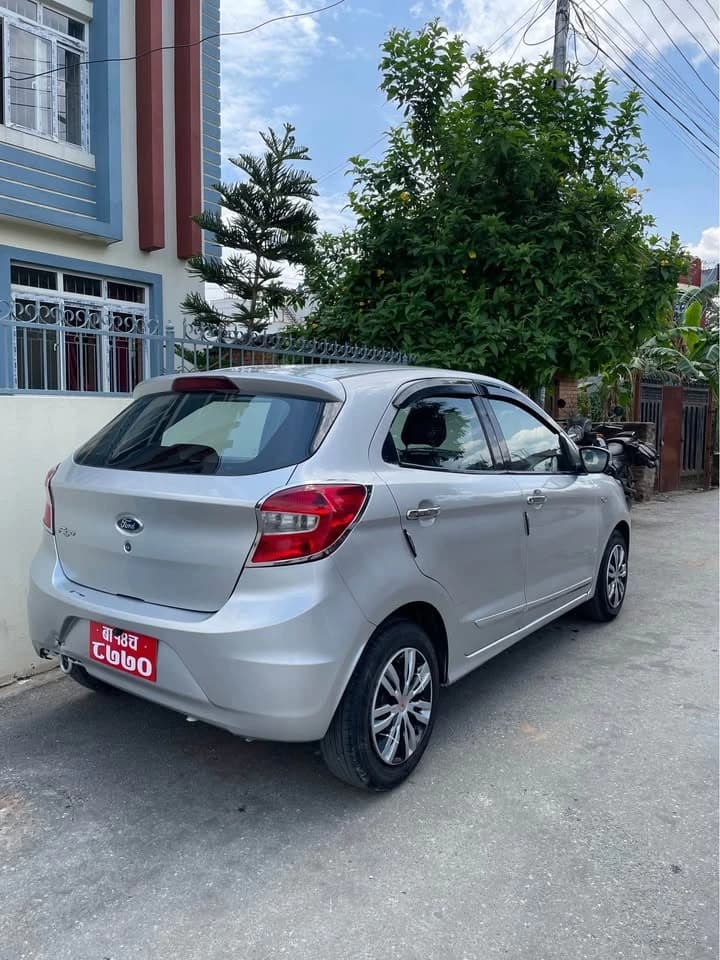 2016 Ford Figo Trend-1