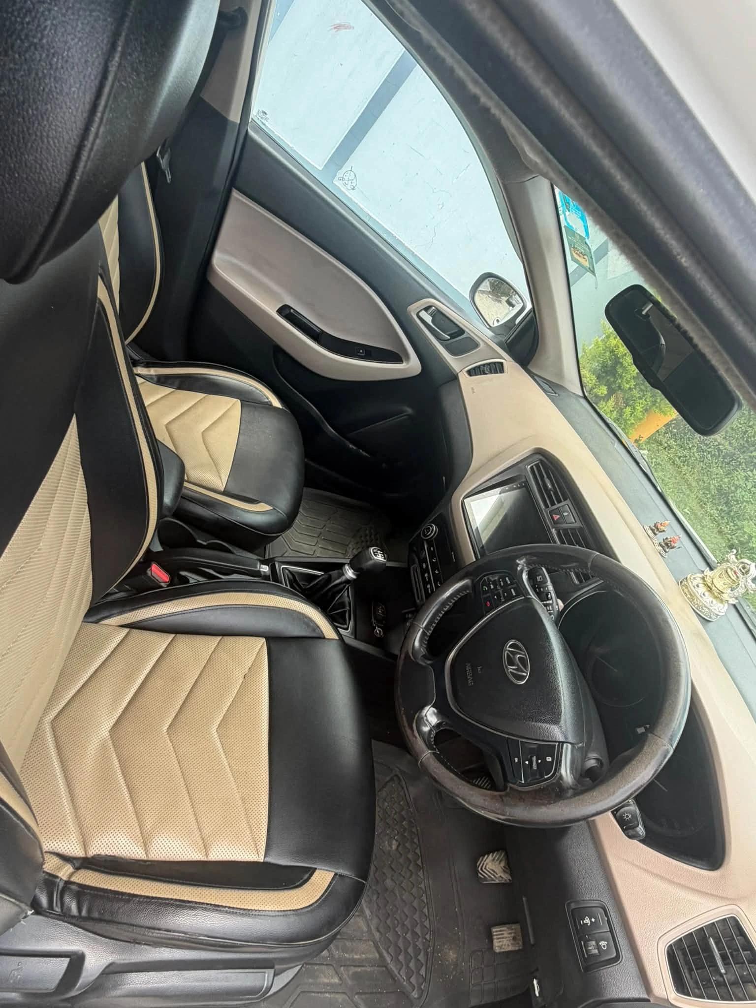 Hyundai i20 Elite Asta 2015-3