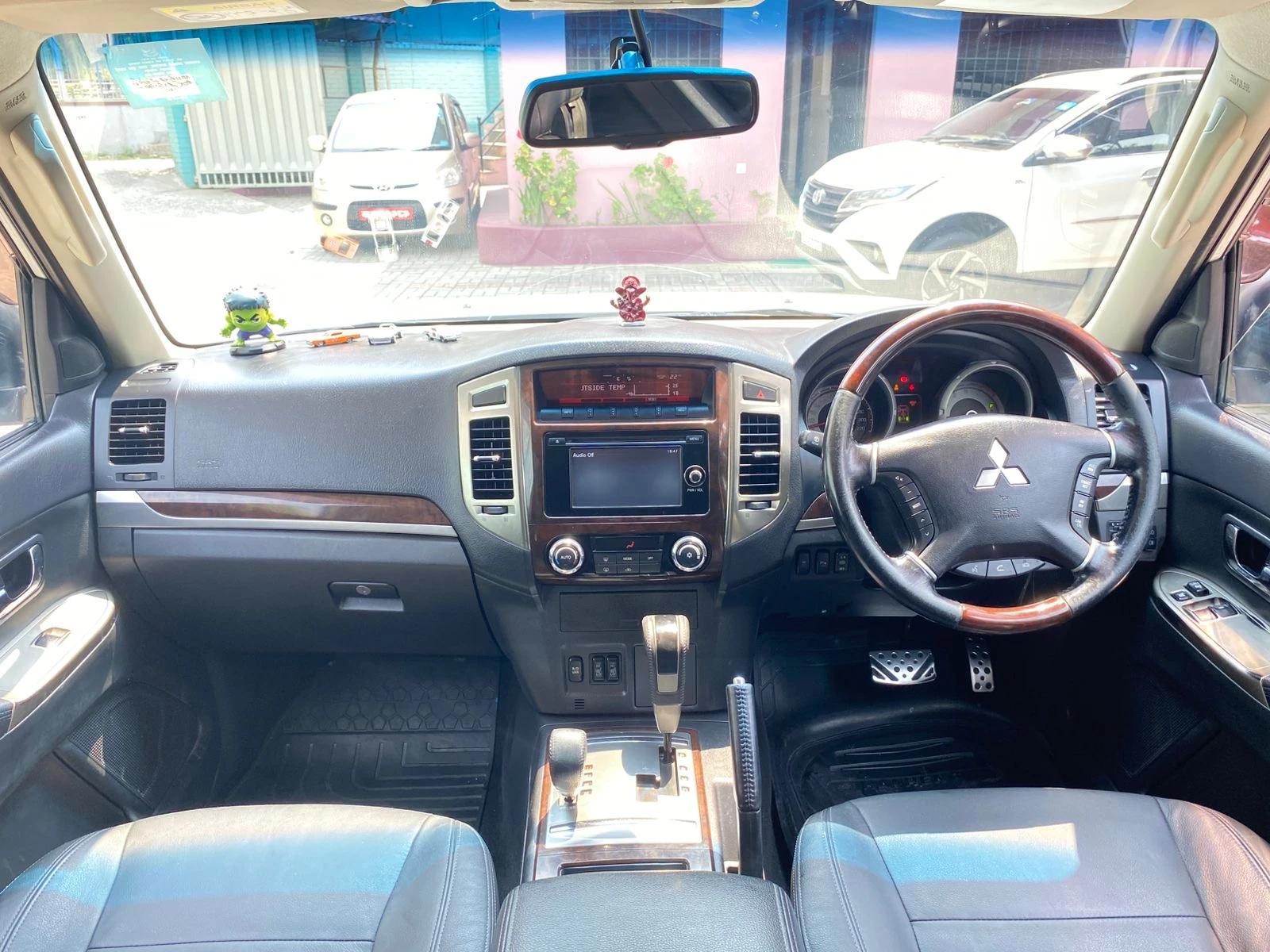 Mitsubishi Pajero 2018-1