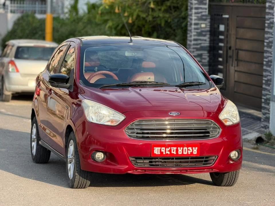 Ford Figo Titanium 2018-1