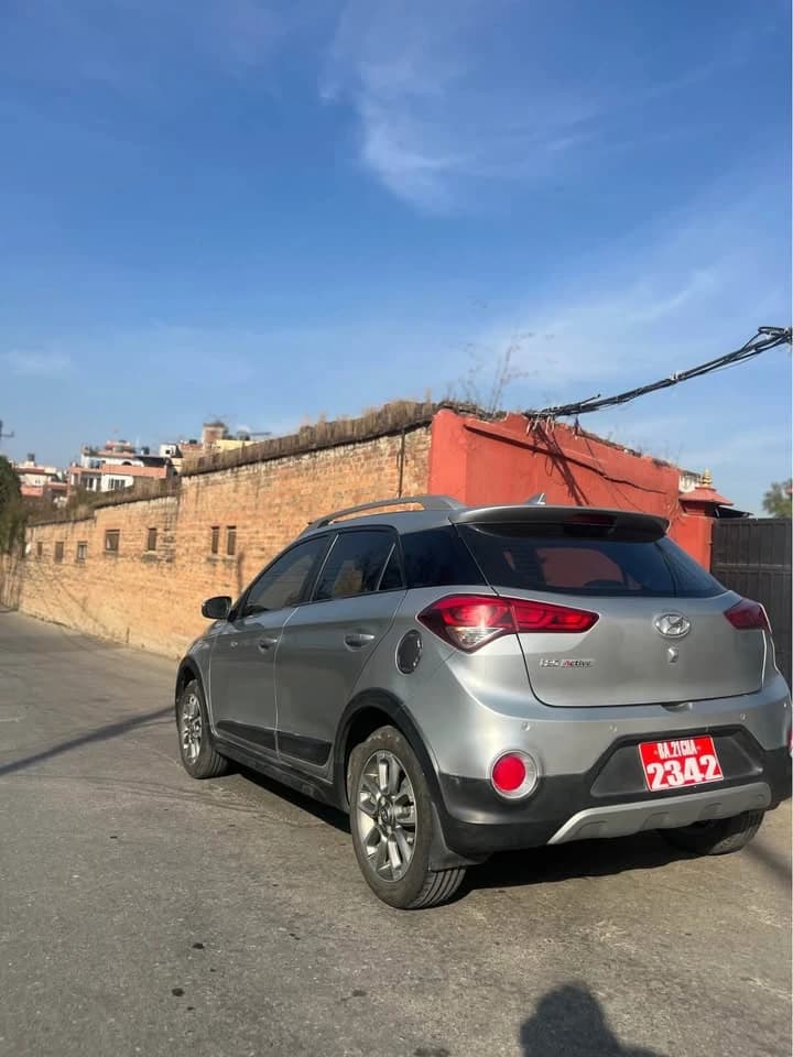 2018 Hyundai i20 Active S-1