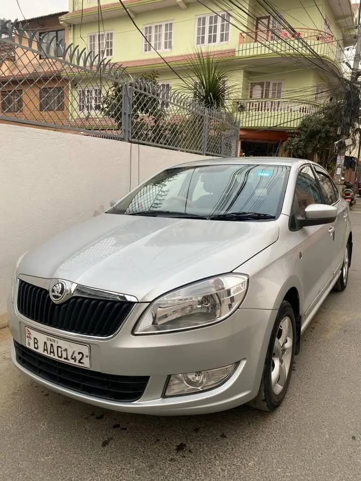 2013 Skoda Rapid Elegance 1.6