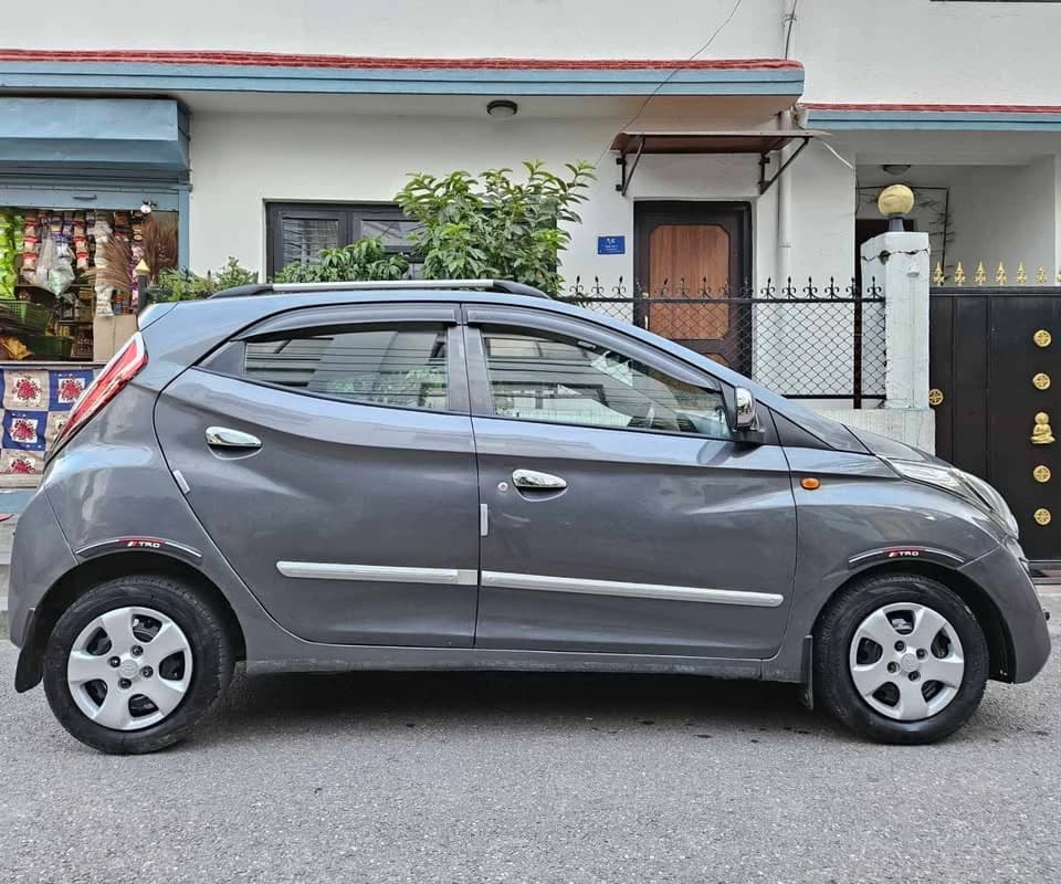 2018 Hyundai Eon Era+-3