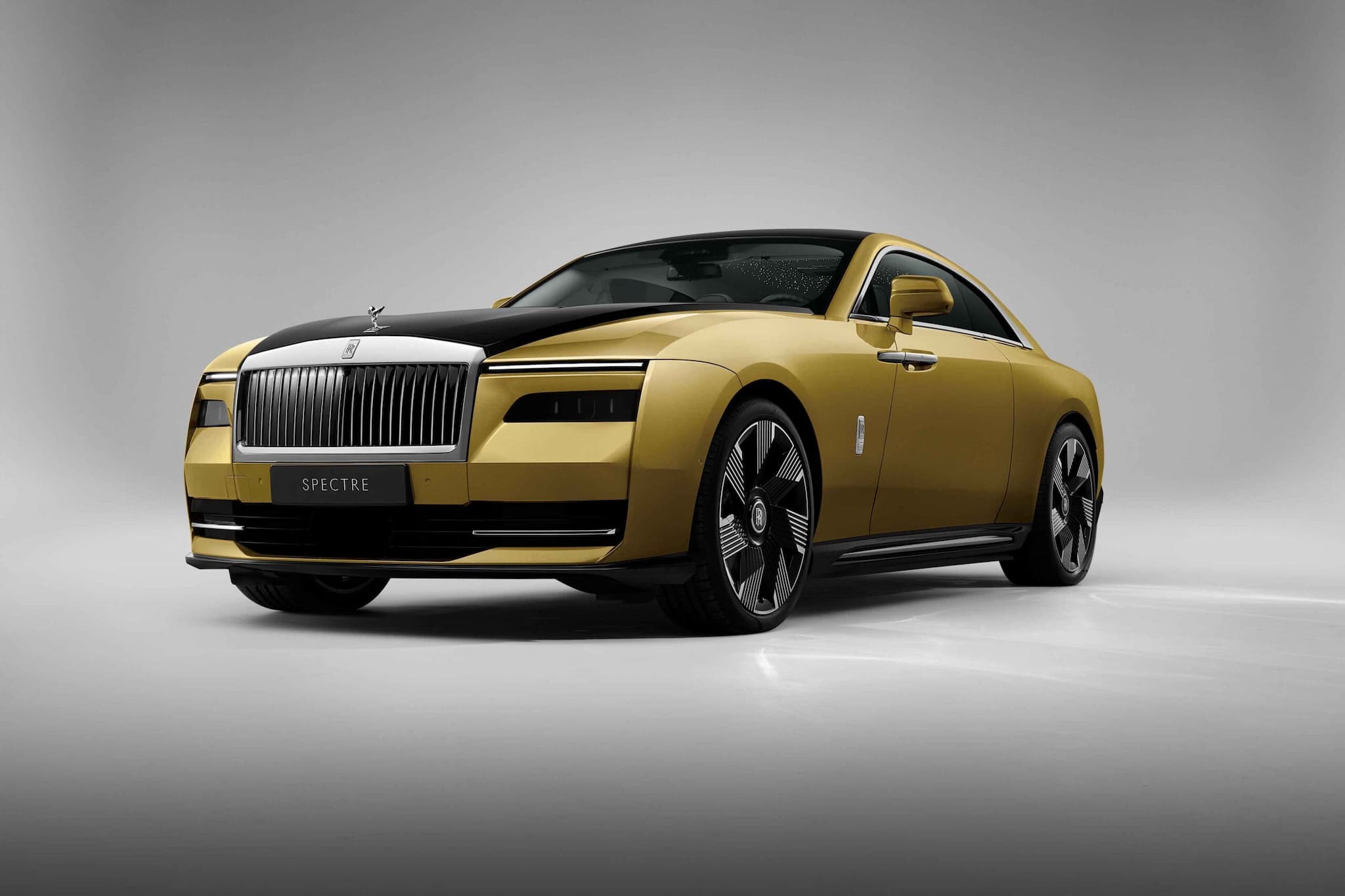 Rolls Royce Spectre EV to Launch in 2023