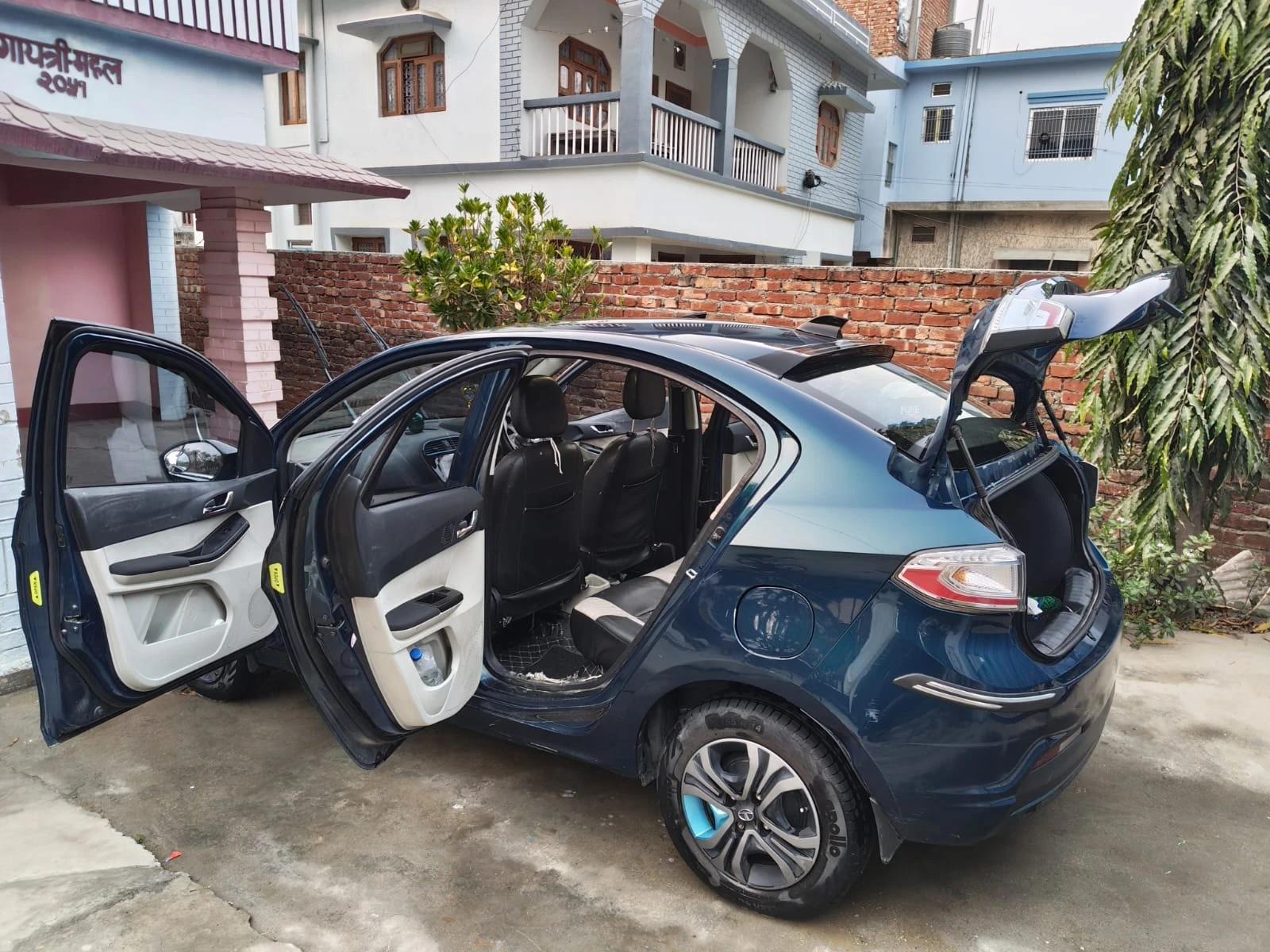 2024 Tata Tigor EV XZ+ (Top Variant)-3