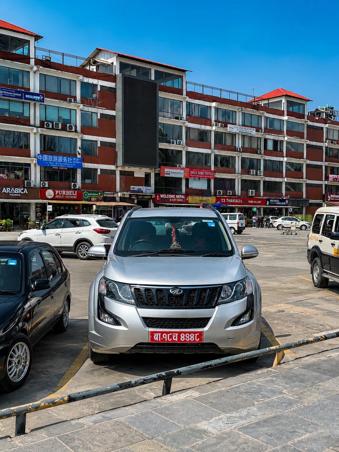 Mahindra XUV500 W8 2017-2