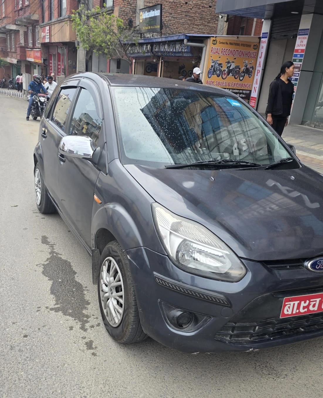 2012 Ford Figo Exi-1