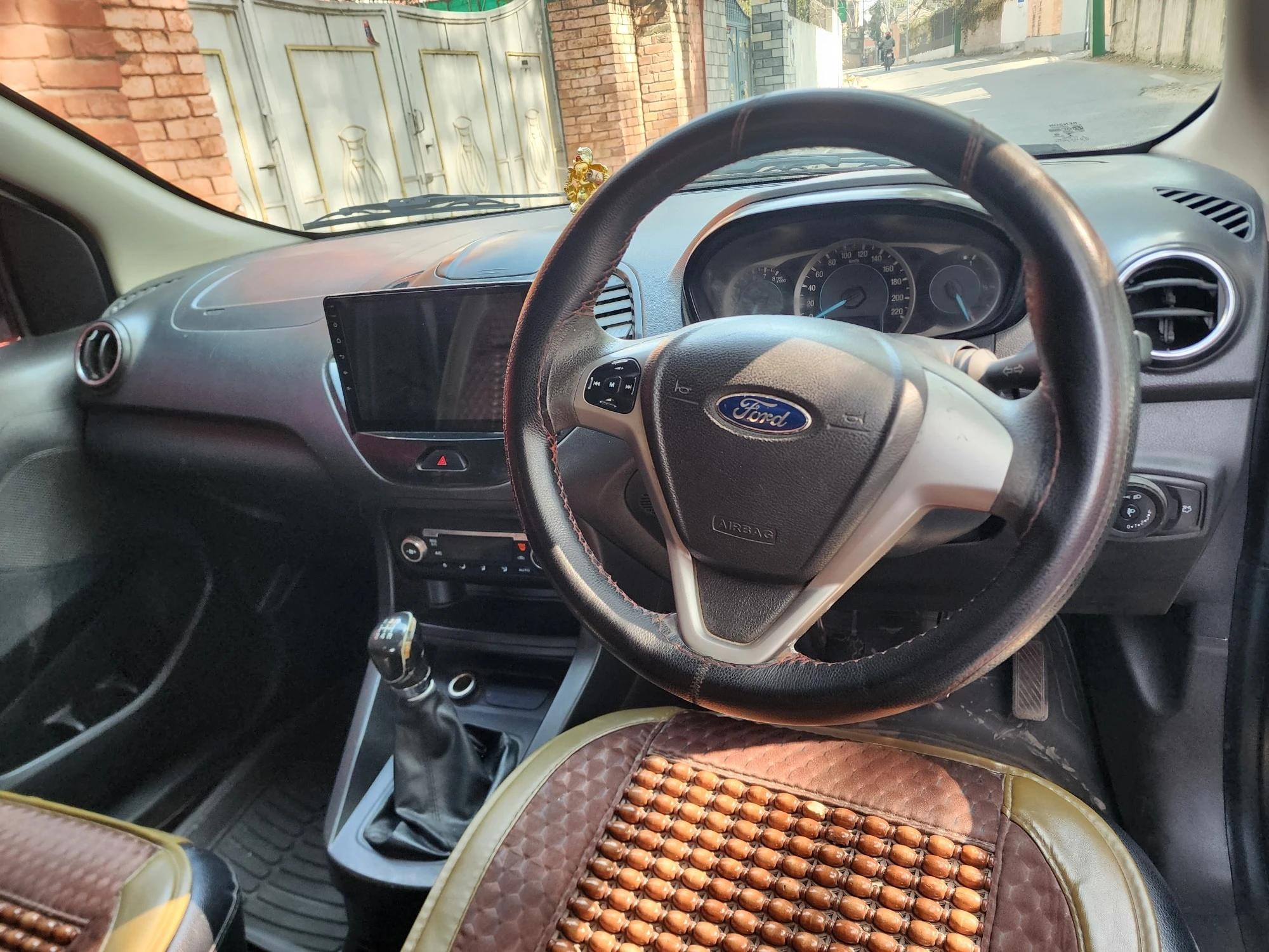 Ford Figo Trend 2016-3