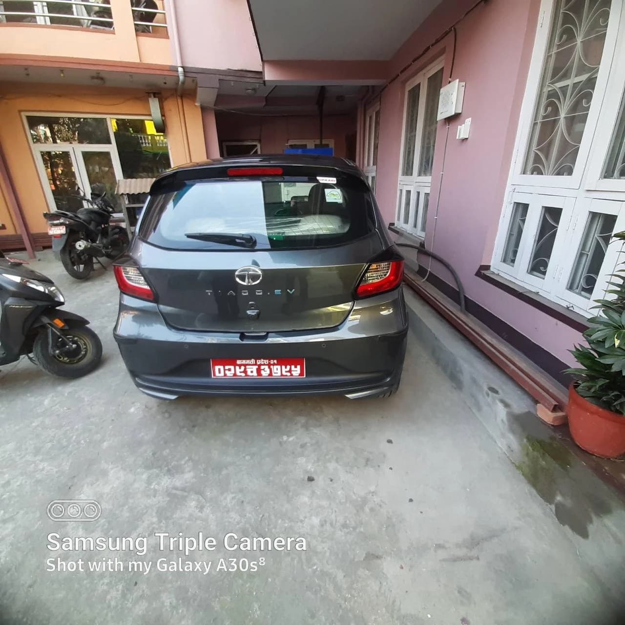 2023 Tata Tiago.EV XZ + Tech SE LR-1