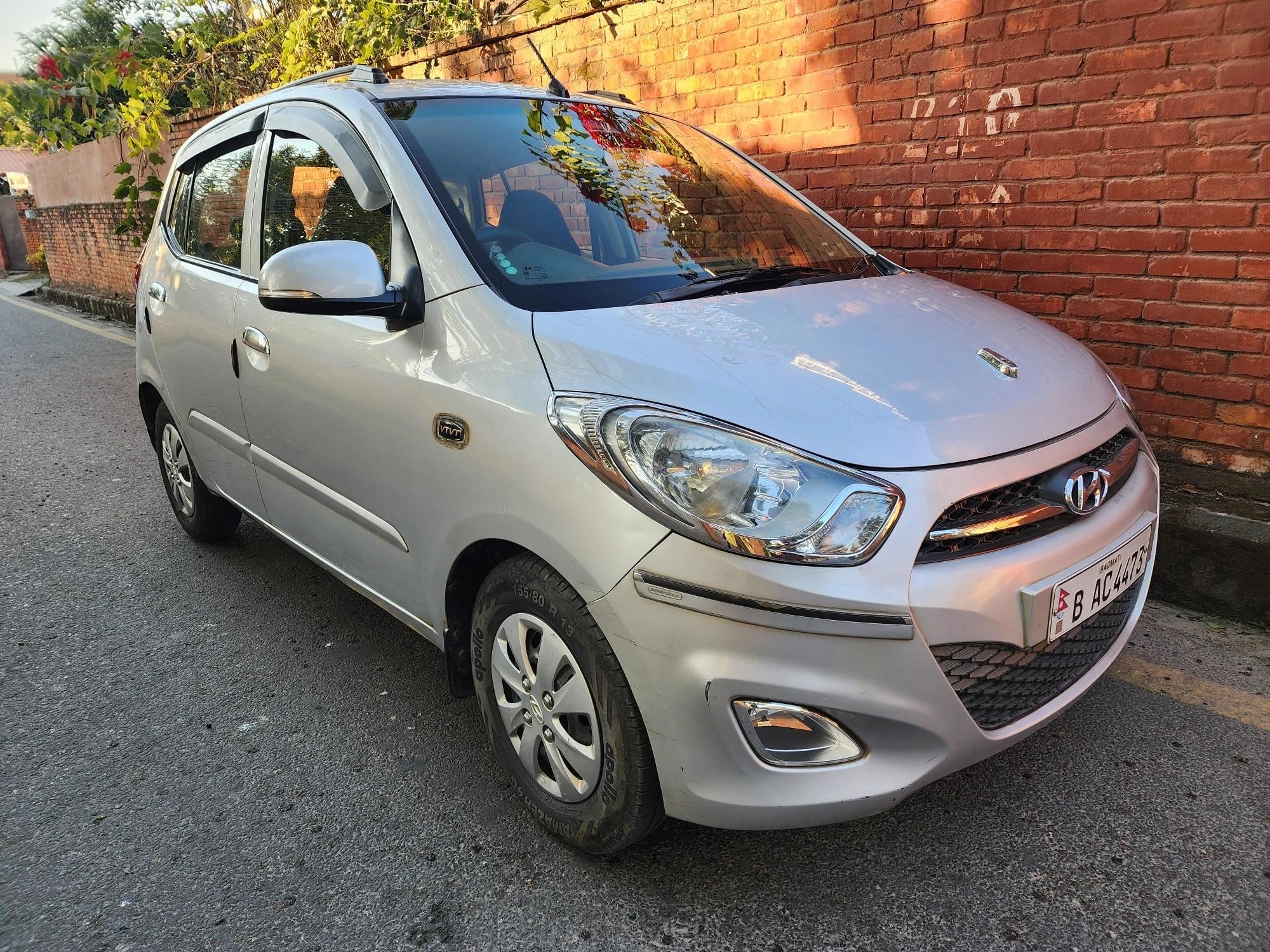 Hyundai i10 Sportz O 2012-1