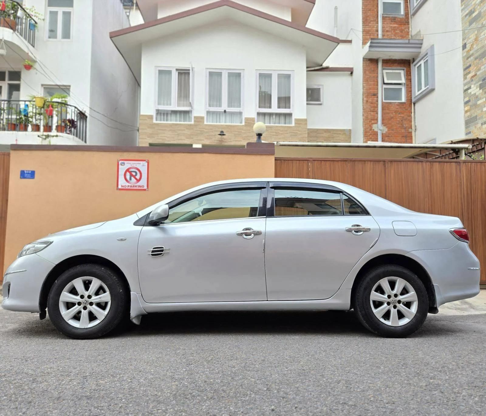 Toyota Corolla LX 1.6-1