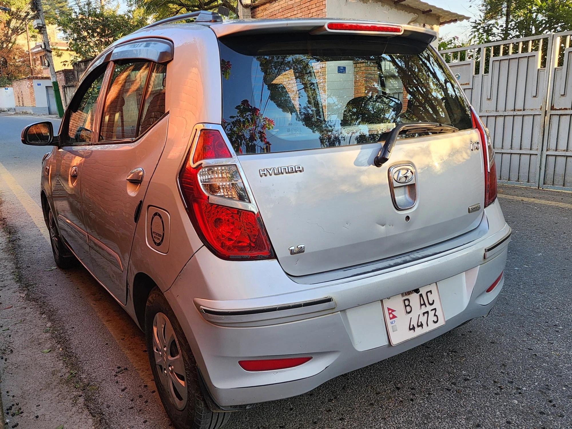 Hyundai i10 Sportz O 2012-2