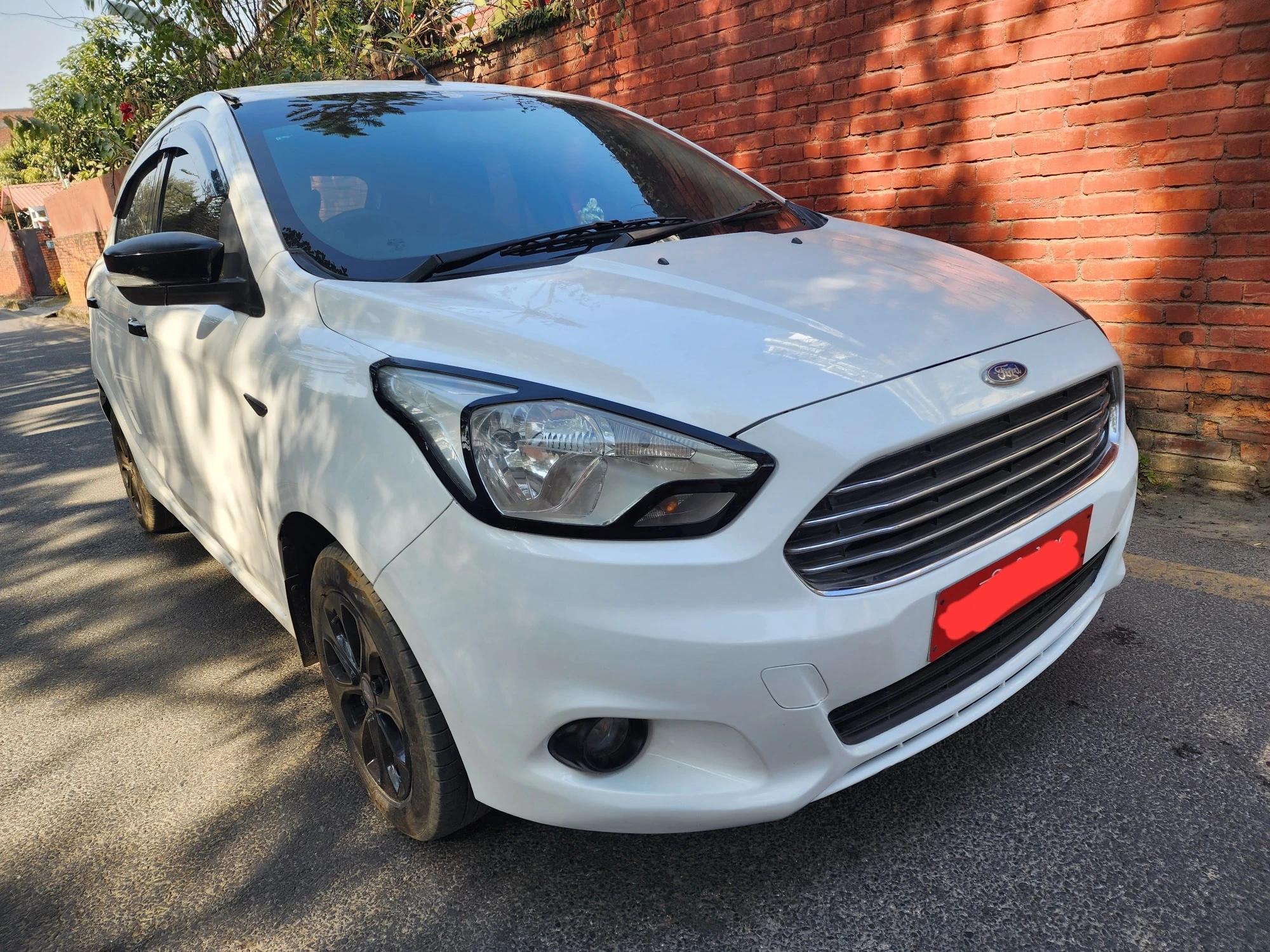 Ford Figo Trend 2016-1