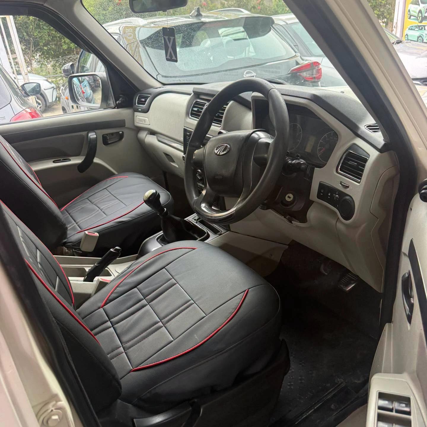 Mahindra Scorpio S6 2015-3