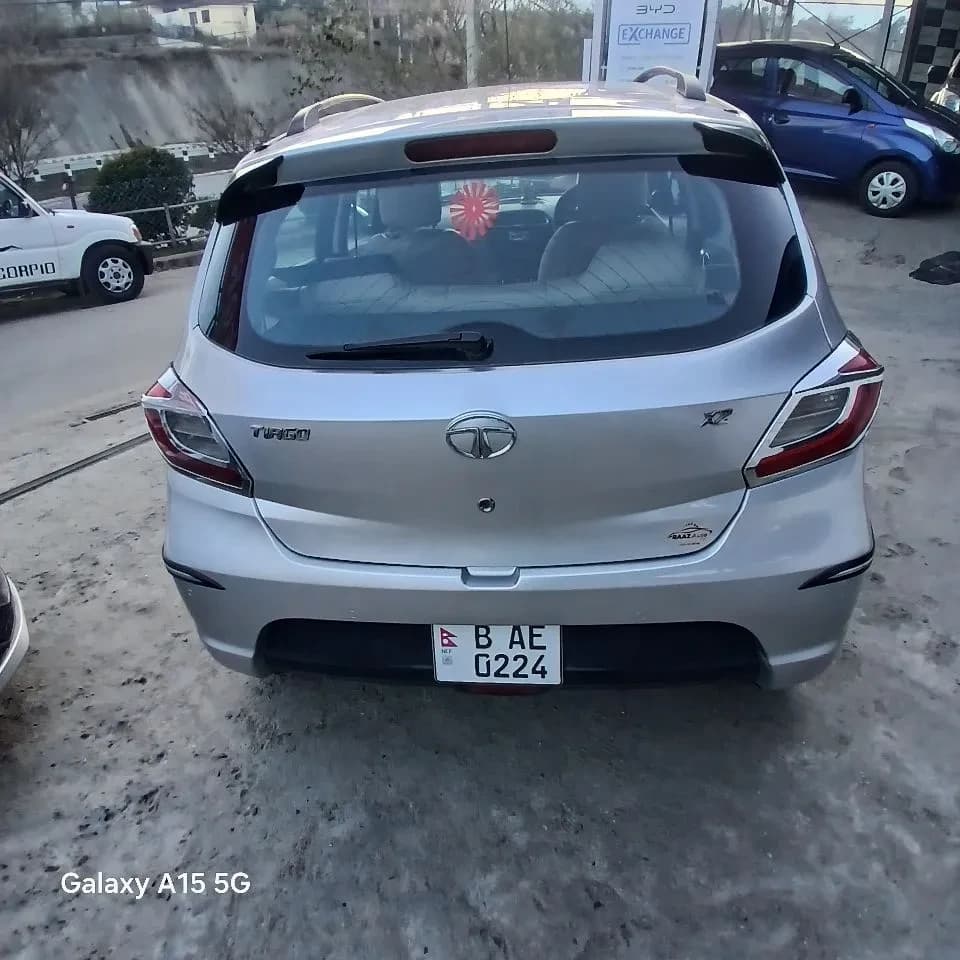2016 Tata Tiago XZ+-2