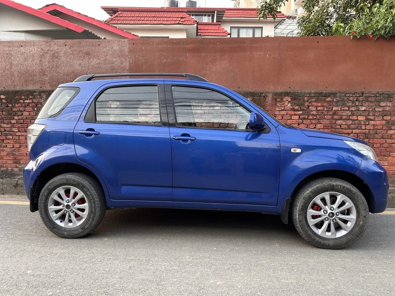 2010 Daihatsu Terios-2