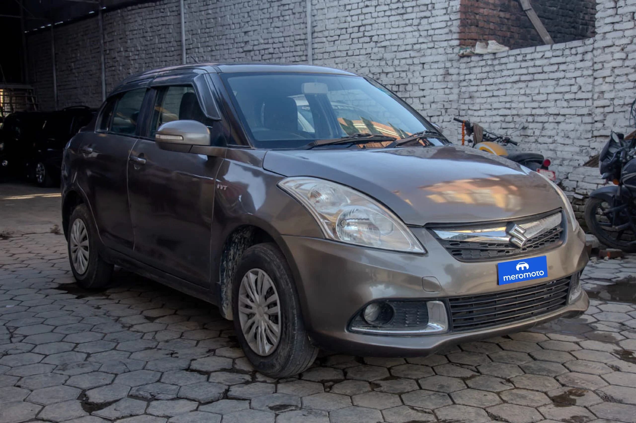 2016 Maruti Suzuki Swift Dzire VXi-2