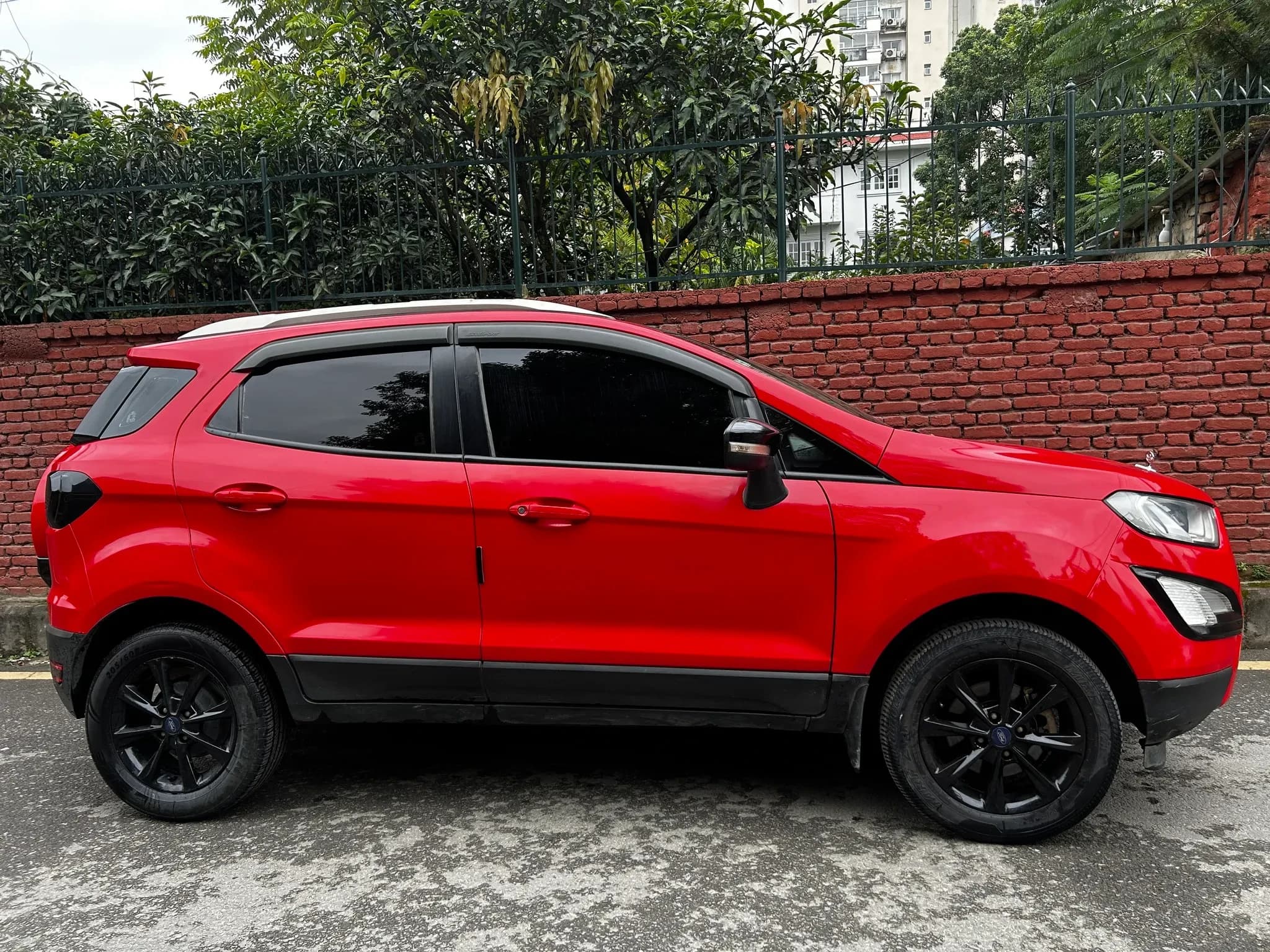 2018 Ford Ecosport Titanium-1