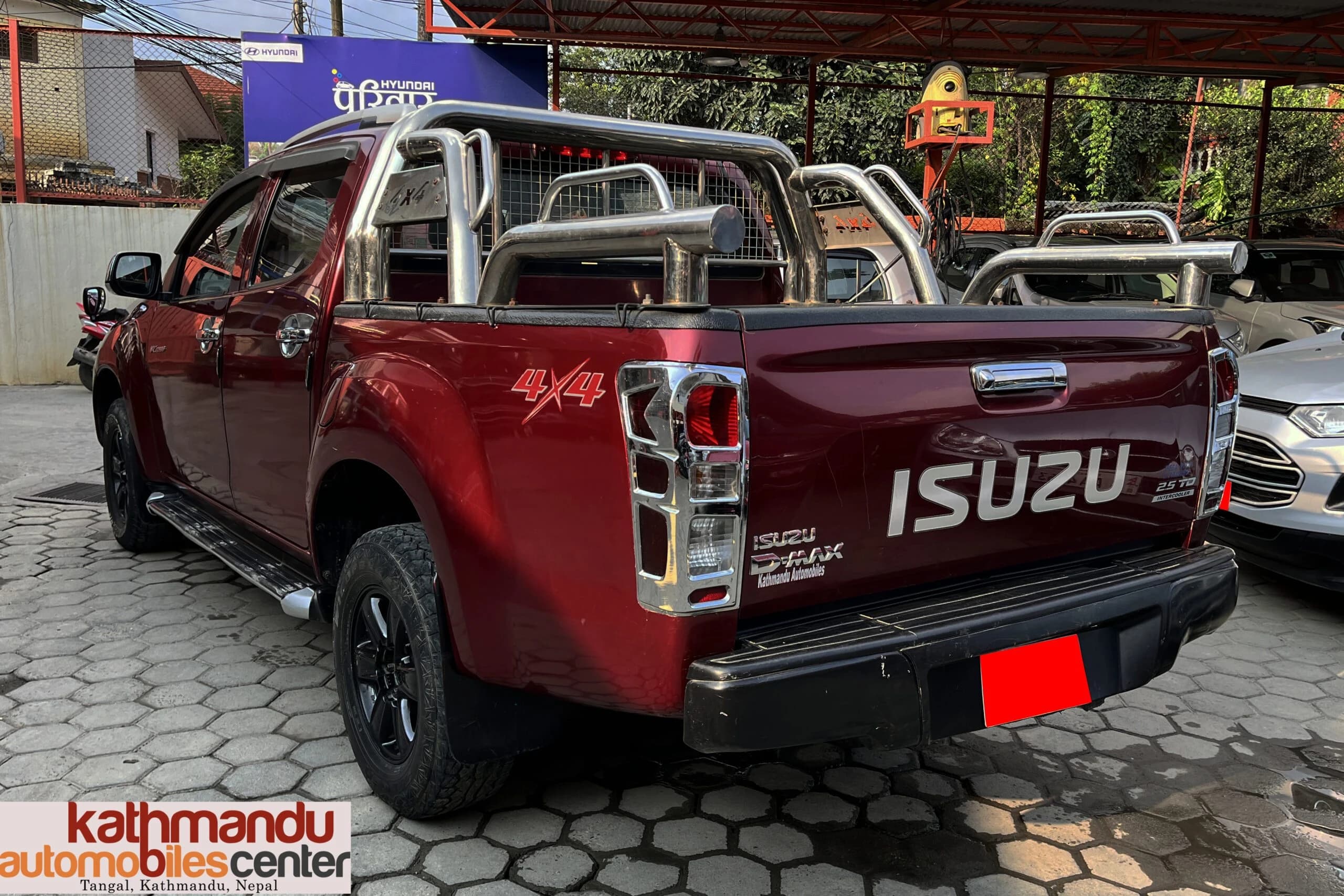 2018 Isuzu V-Cross-2