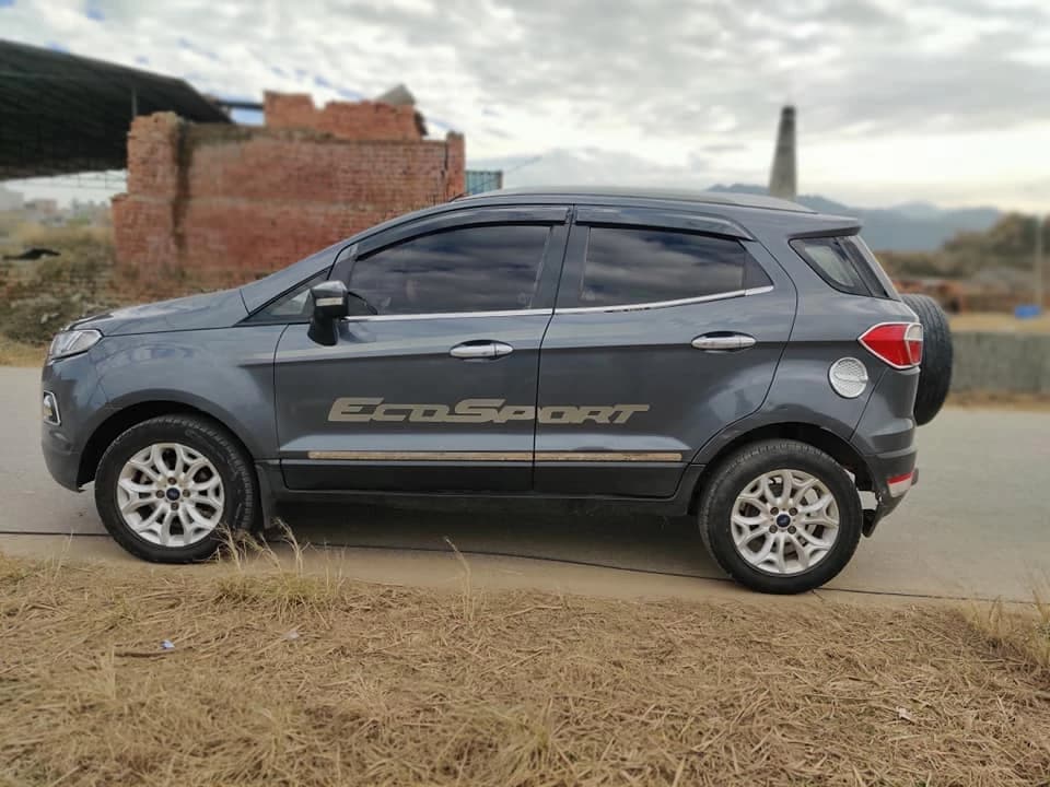 Ford Ecosport Titanium-2
