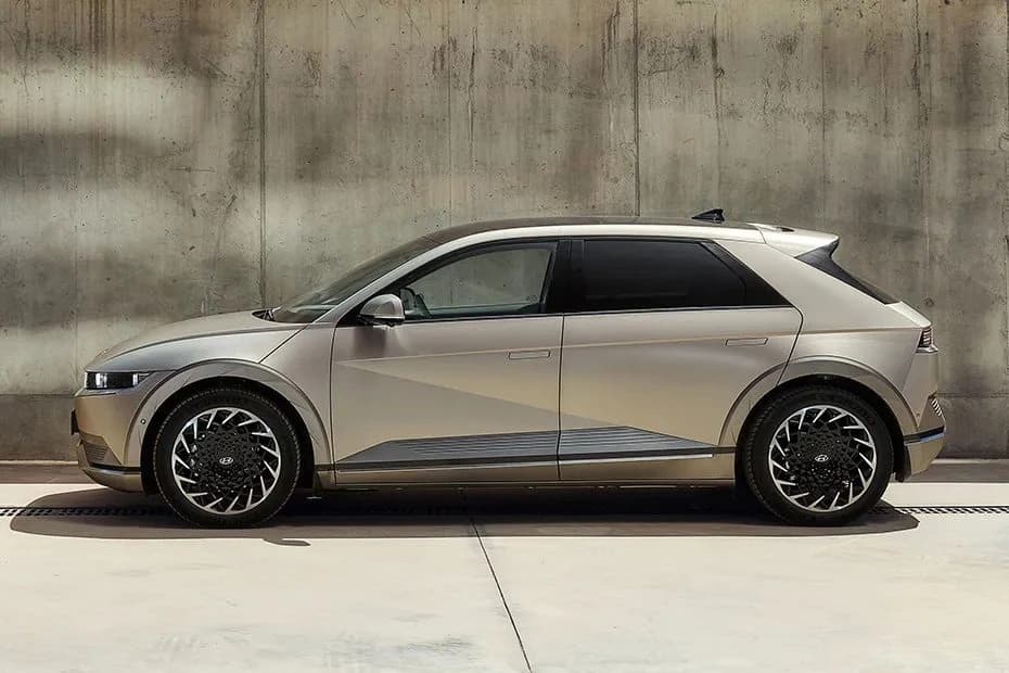 Hyundai IONIQ-2