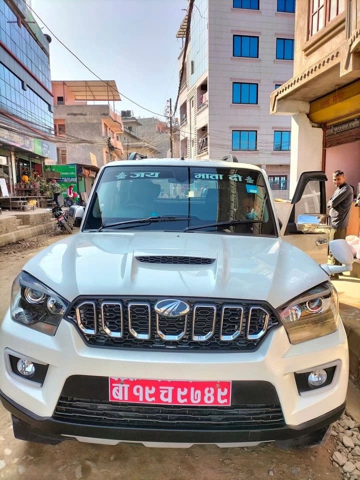 Mahindra Scorpio S11-1