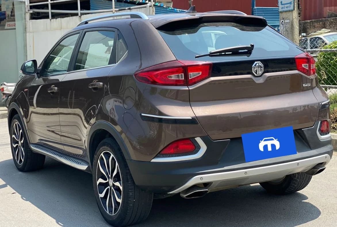 2018 MG GS 2.0 AT LUX-1