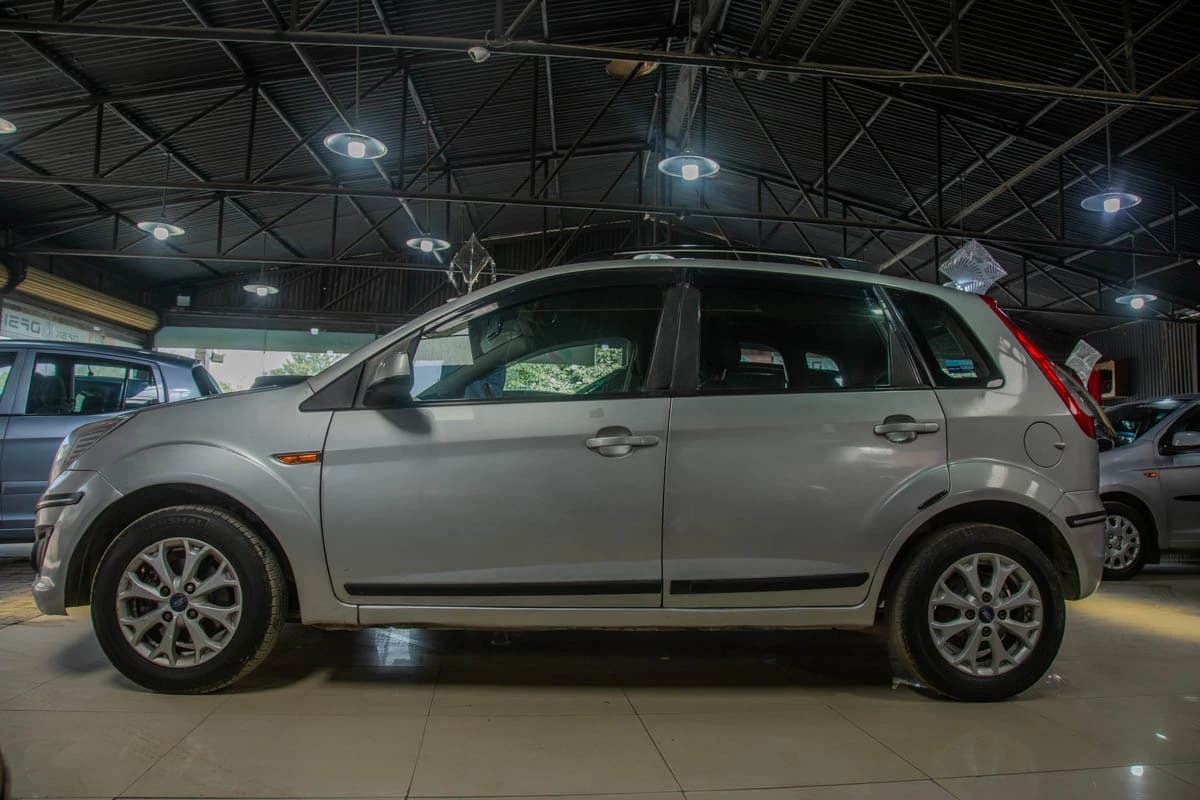 2014 Ford Figo-3