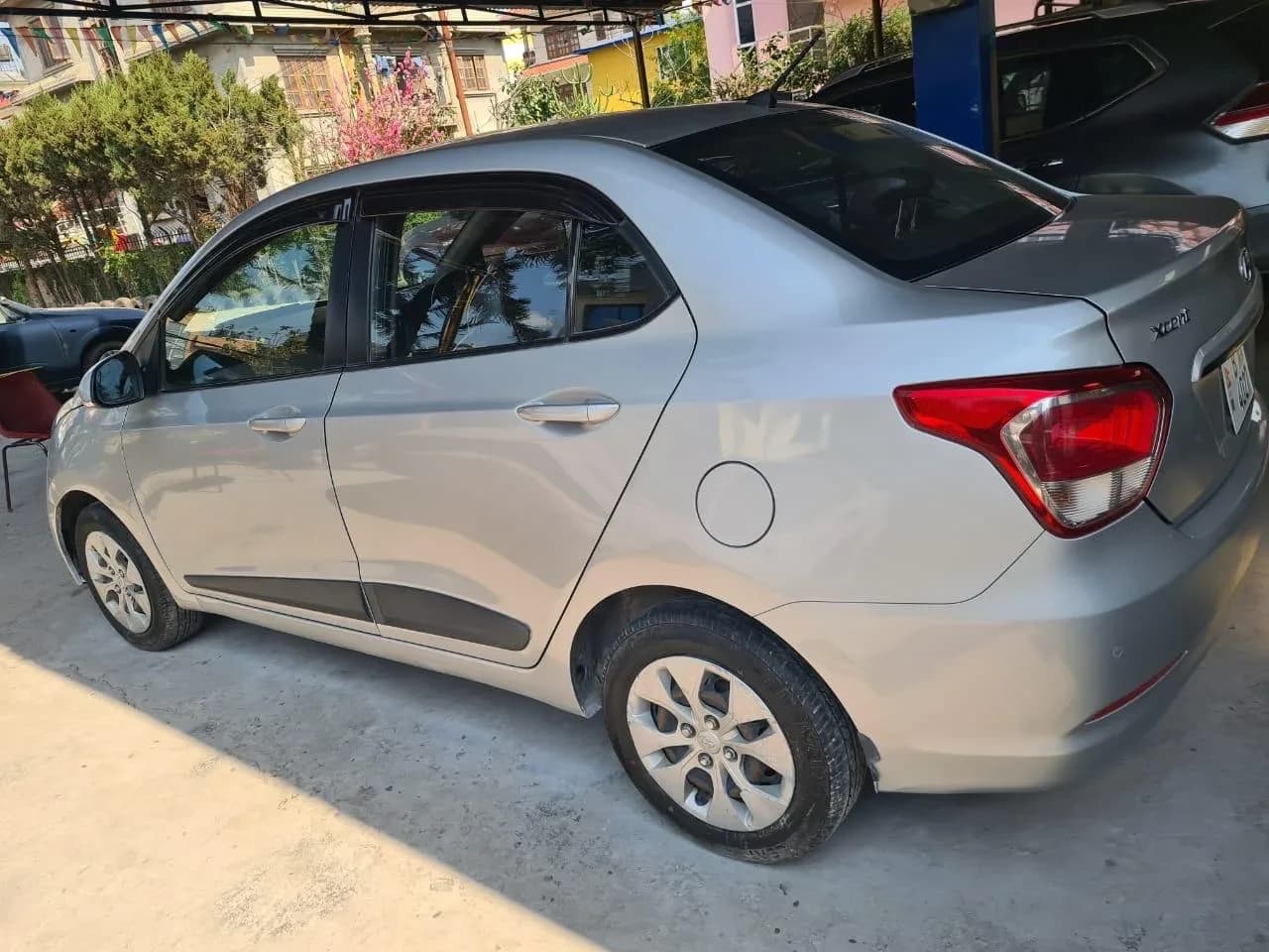 2015 Hyundai Xcent S-1