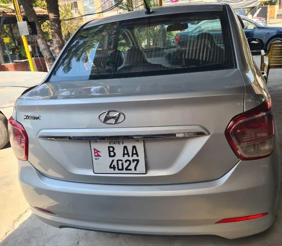 2015 Hyundai Xcent S-3