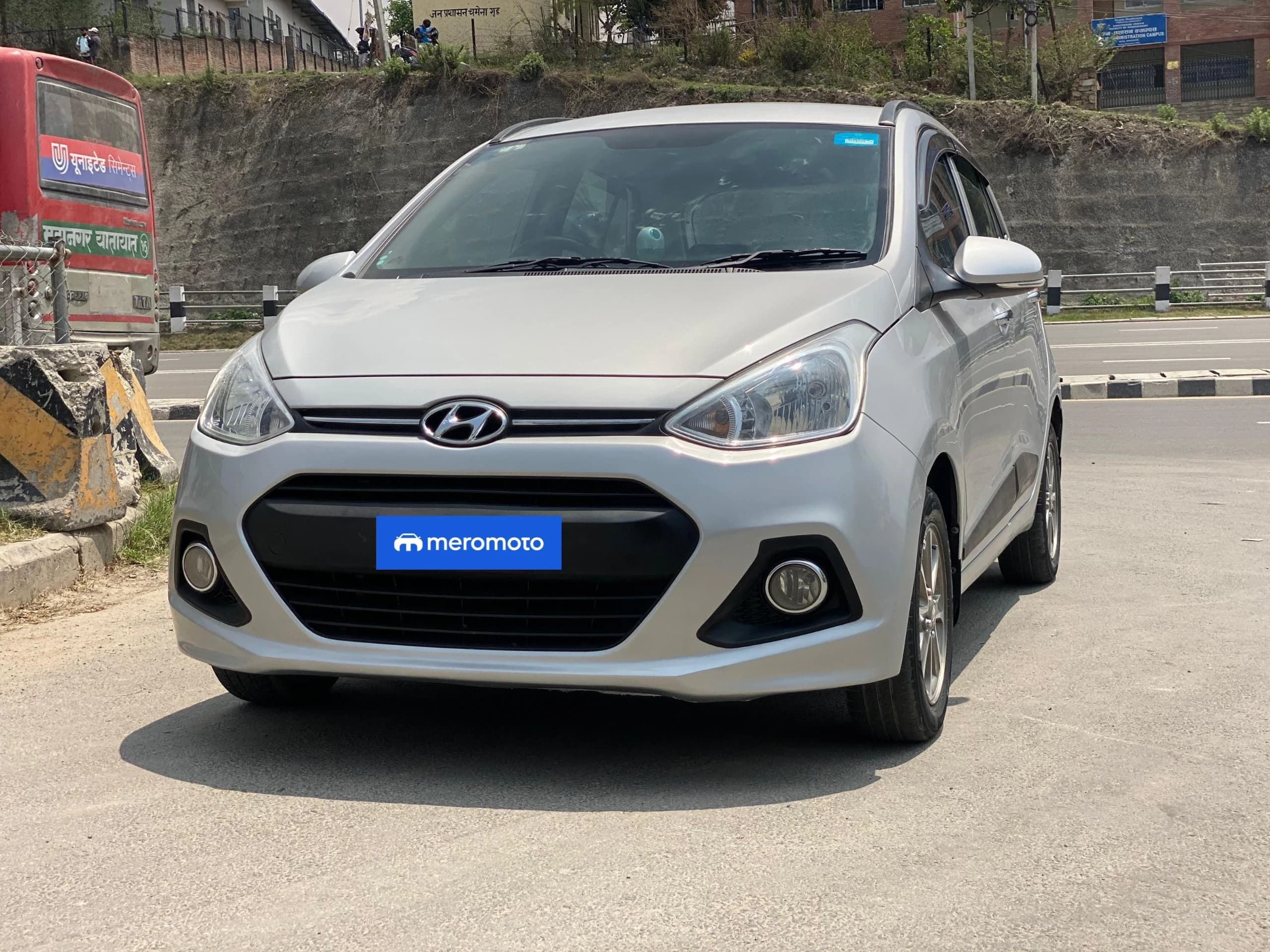 2014 Hyundai Grand i10 Asta-1