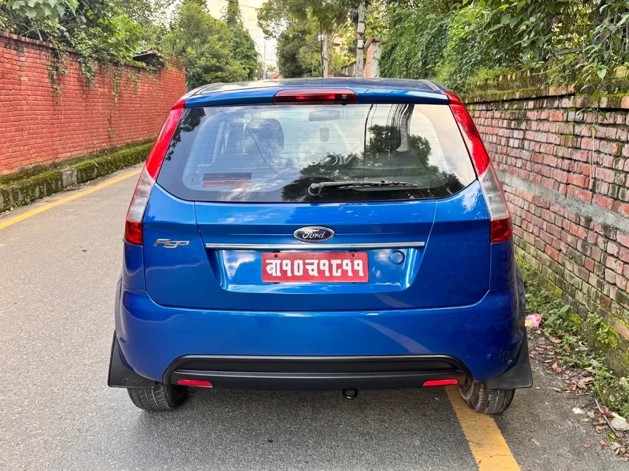 2012 Ford Figo Titanium-3